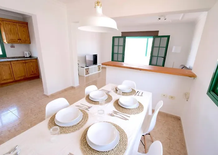 Casa Kalendra Rofe Tu Refugio Cerca Del Mar Сasa de vacaciones Guatiza