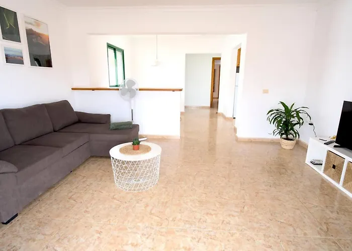 Casa Kalendra Rofe Tu Refugio Cerca Del Mar Guatiza